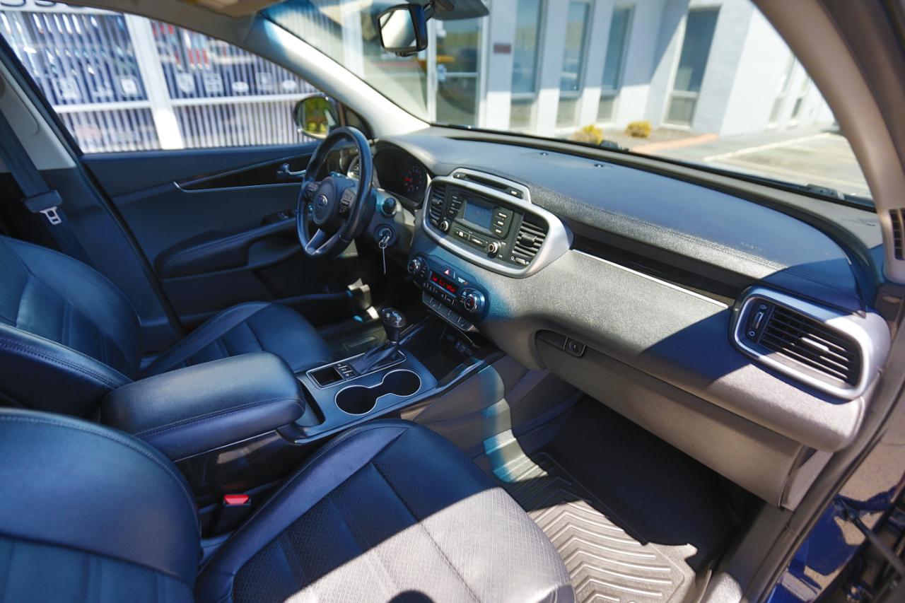 Kia Sorento AWD 4dr 3.3L EX 2016