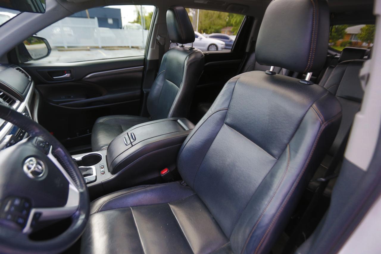 Toyota Highlander  2019
