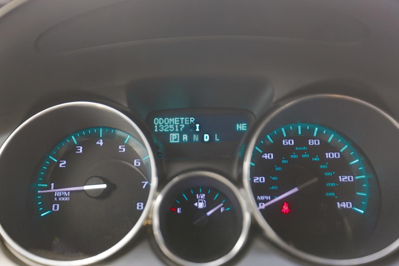 Buick Enclave FWD 4dr Leather 2015