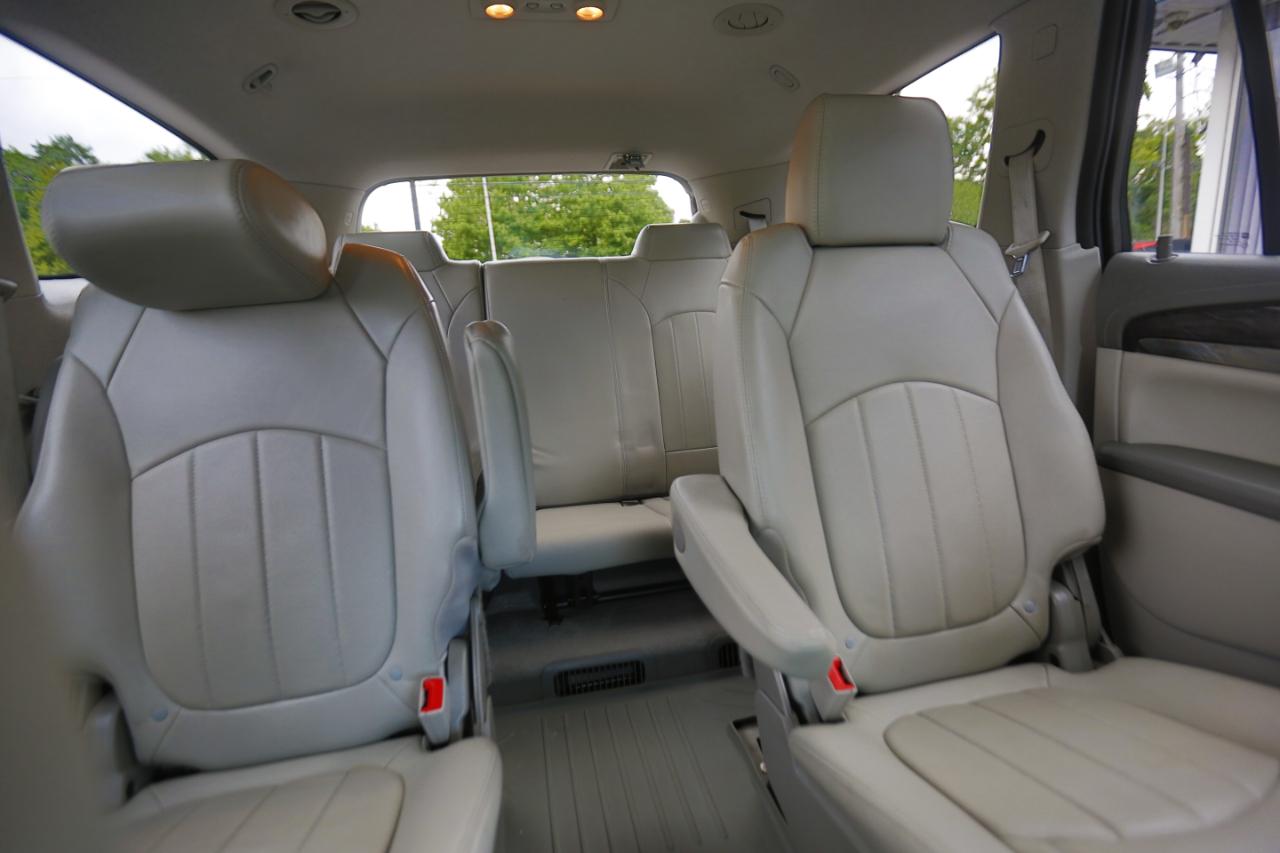 Buick Enclave FWD 4dr Leather 2015