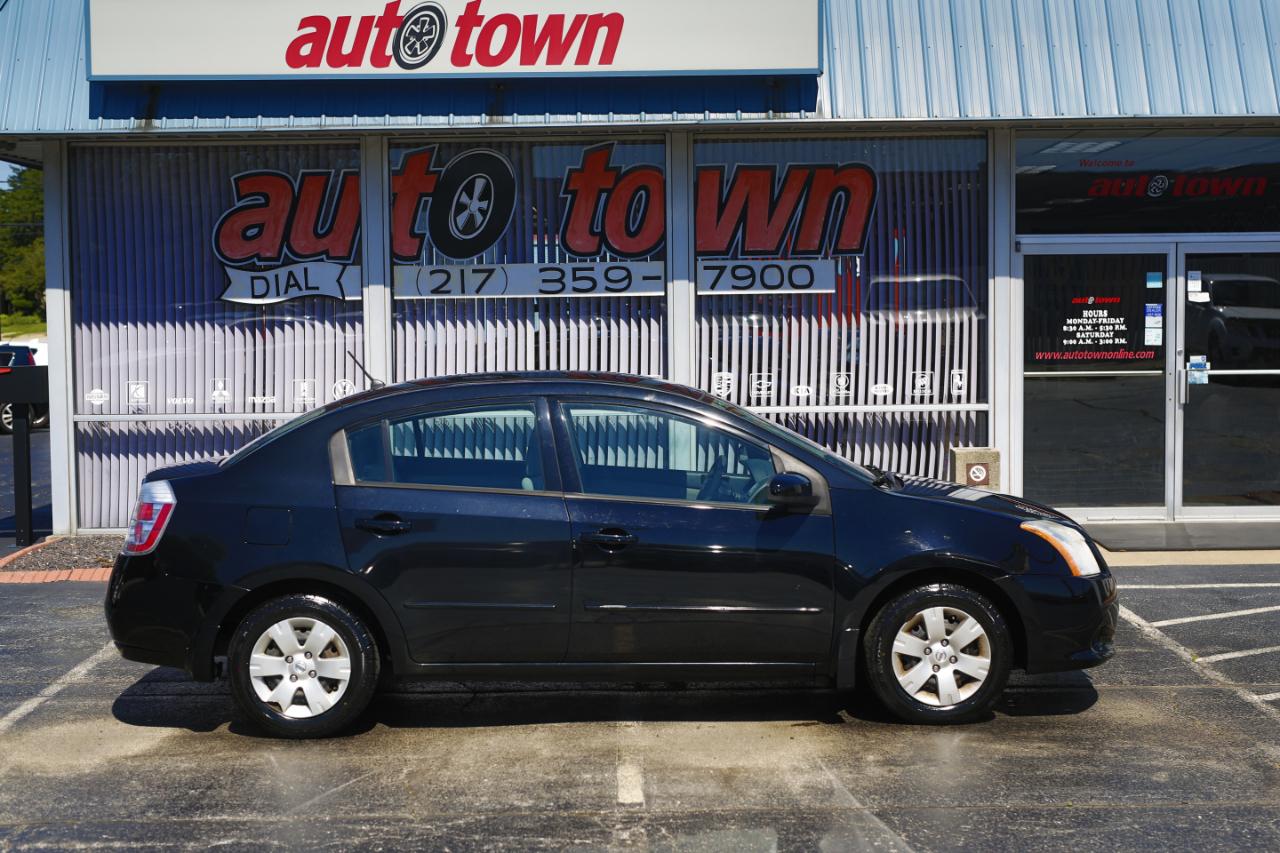 Nissan Sentra 4dr Sdn I4 CVT 2.0 2010