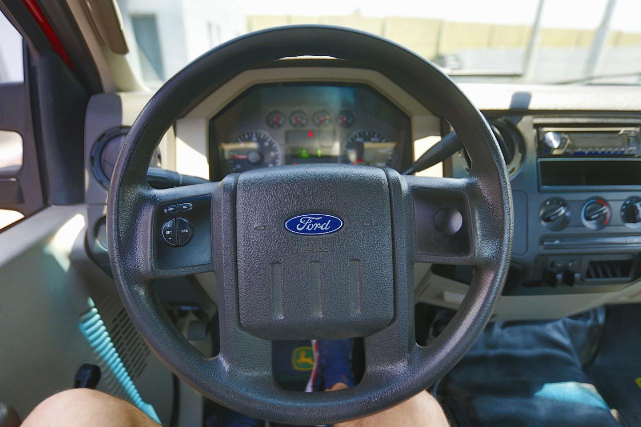 Ford Super Duty F-250 SRW 4WD Reg Cab 137" XLT 2008