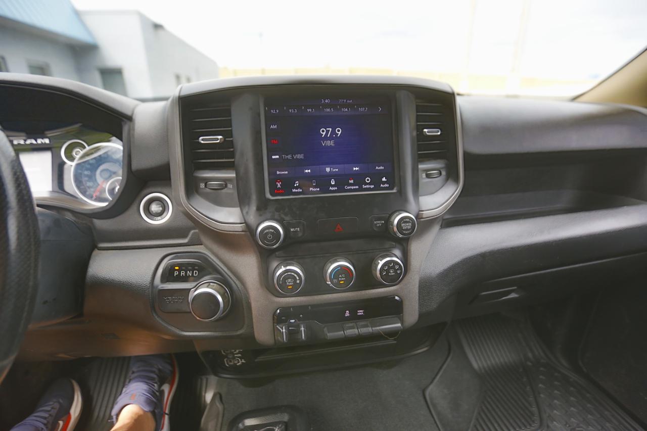 RAM 2500 Tradesman 4x4 Crew Cab 6'4" Box 2020