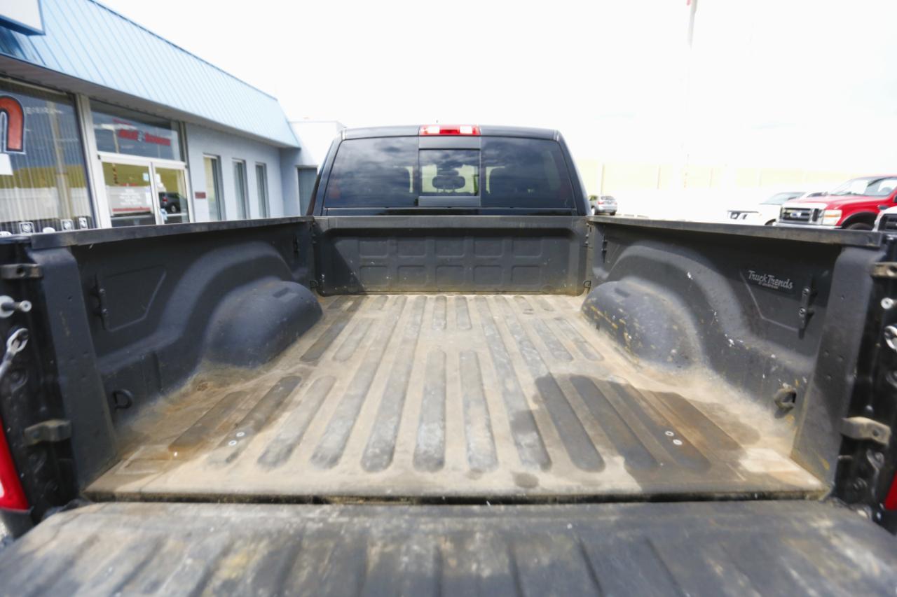 RAM 2500 Tradesman 4x4 Crew Cab 6'4" Box 2020