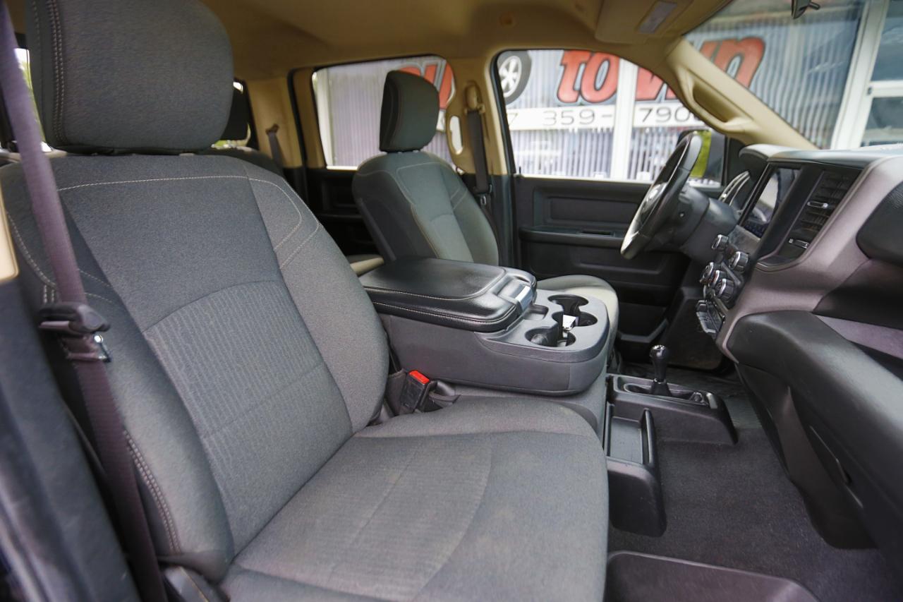 RAM 2500 Tradesman 4x4 Crew Cab 6'4" Box 2020