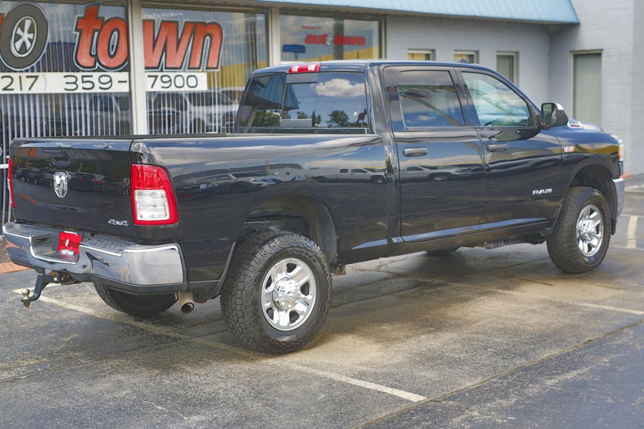 RAM 2500 Tradesman 4x4 Crew Cab 6'4" Box 2020