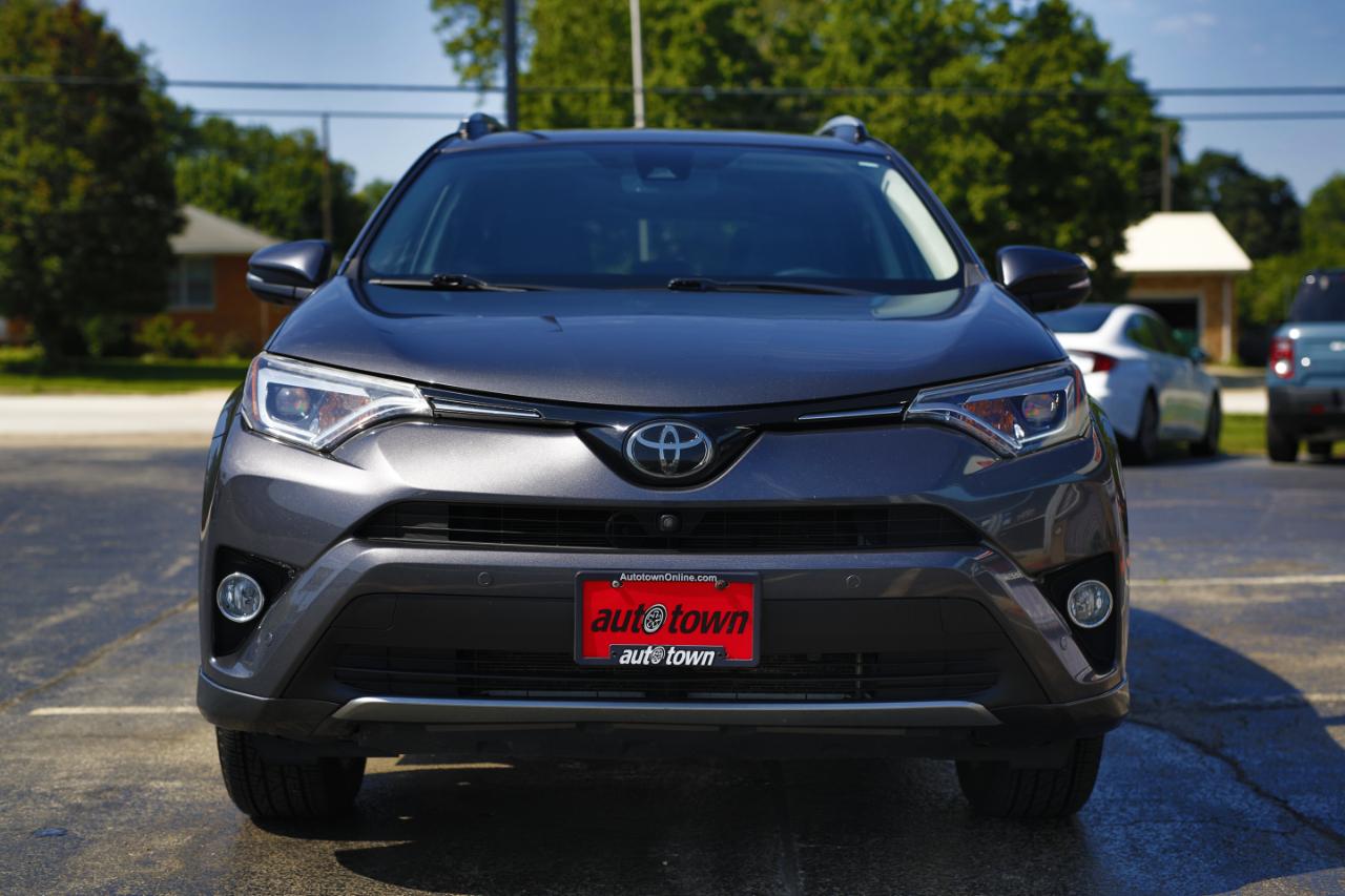 Toyota RAV4 Platinum AWD (Natl) 2018