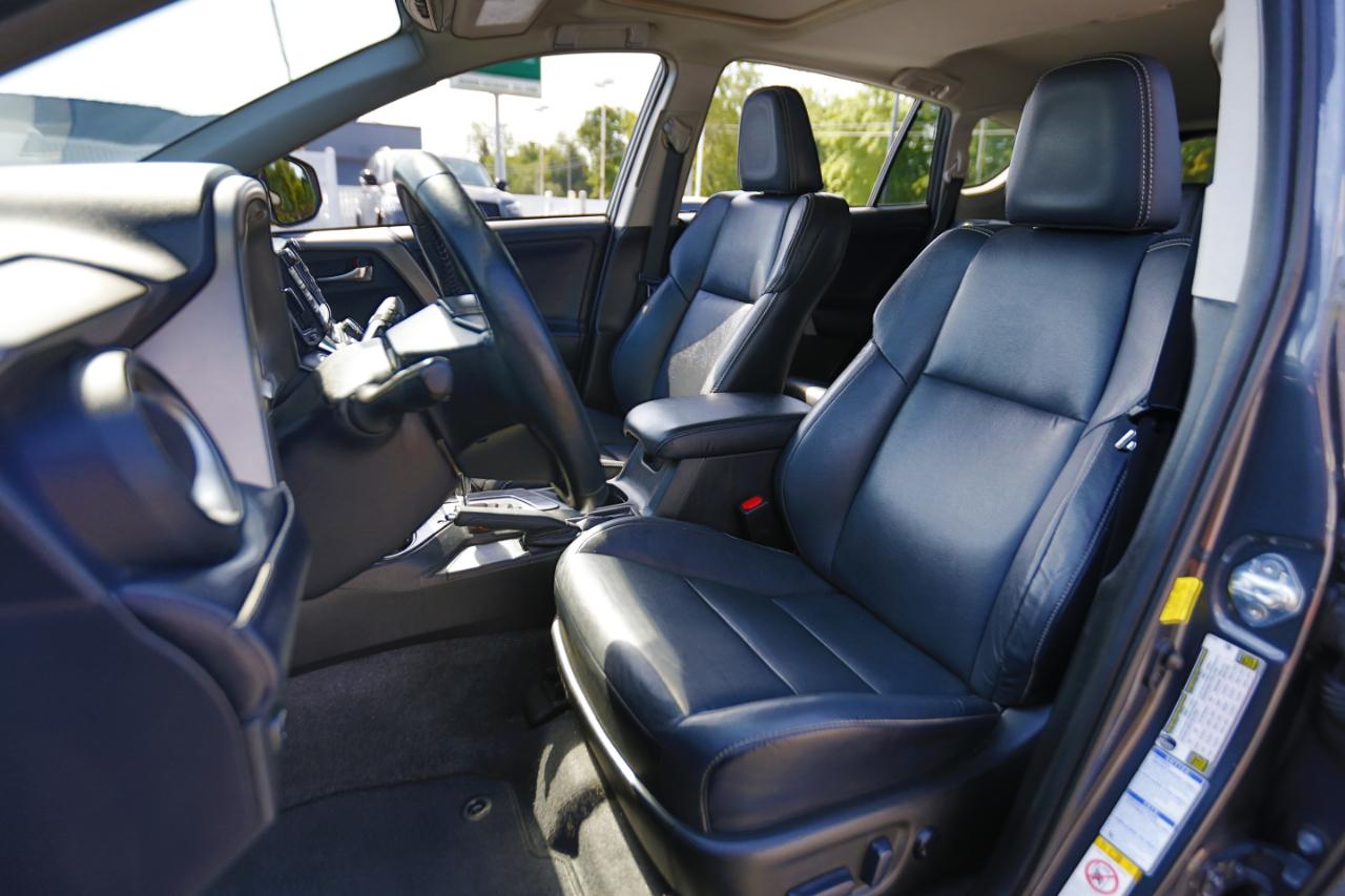 Toyota RAV4 Platinum AWD (Natl) 2018