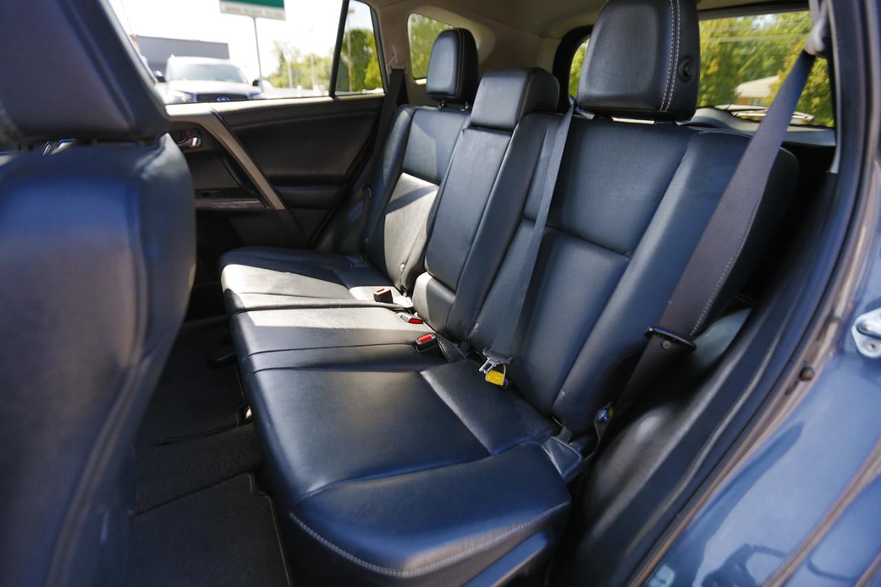 Toyota RAV4 Platinum AWD (Natl) 2018