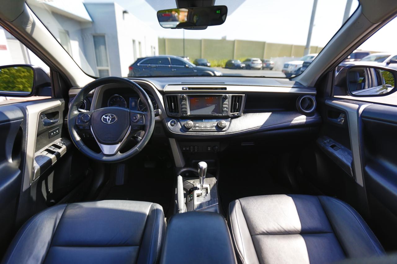 Toyota RAV4 Platinum AWD (Natl) 2018