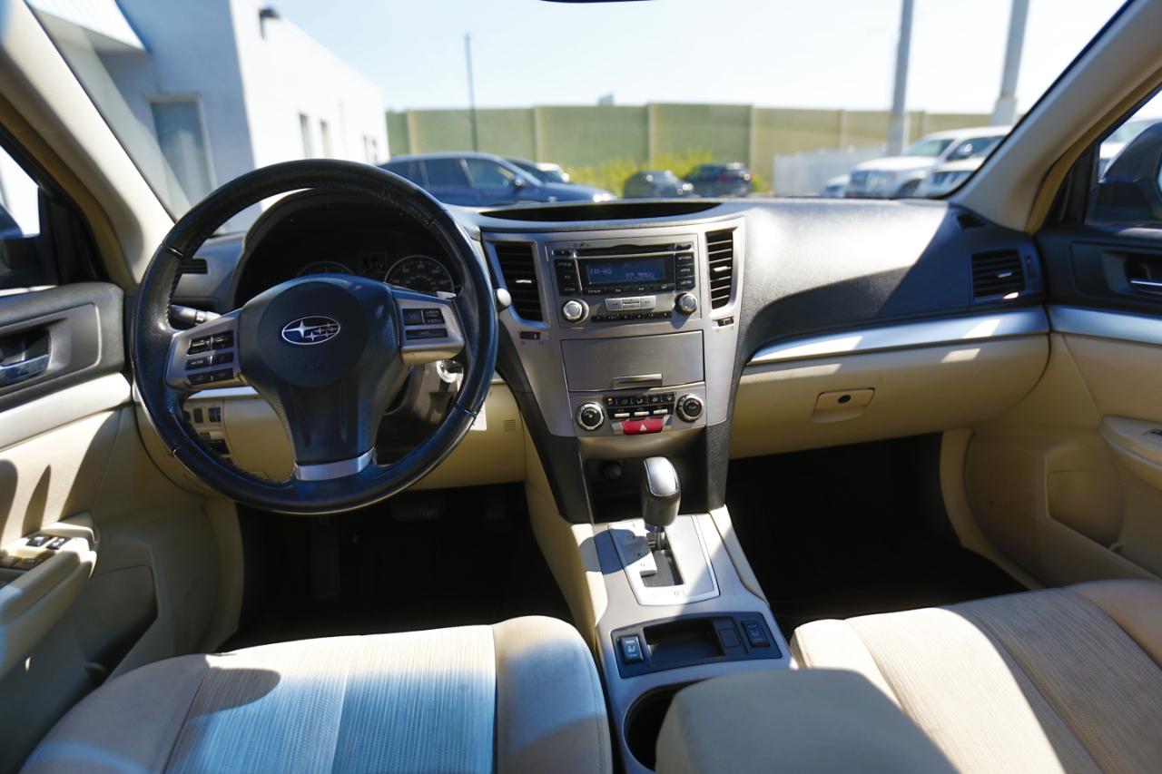 Subaru Outback 4dr Wgn H4 Auto 2.5i Premium 2013