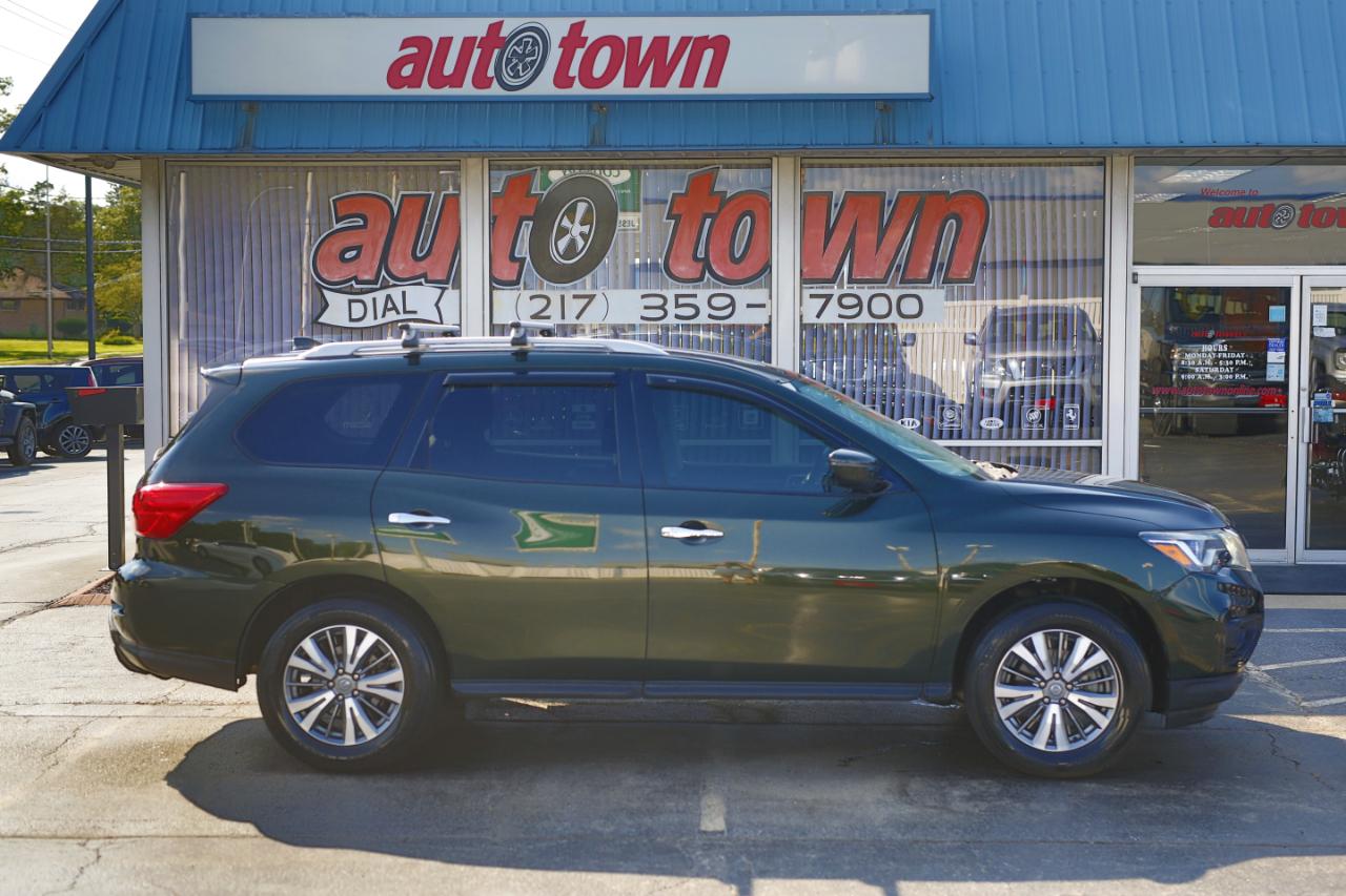 Nissan Pathfinder FWD SV 2020