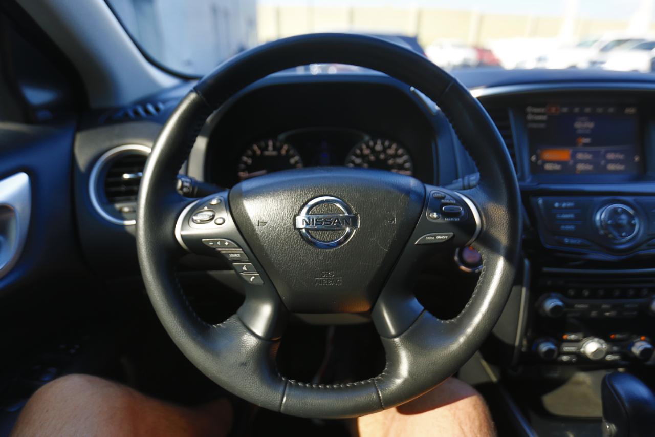 Nissan Pathfinder FWD SV 2020