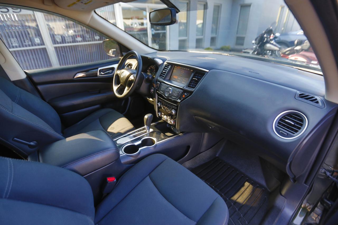 Nissan Pathfinder FWD SV 2020