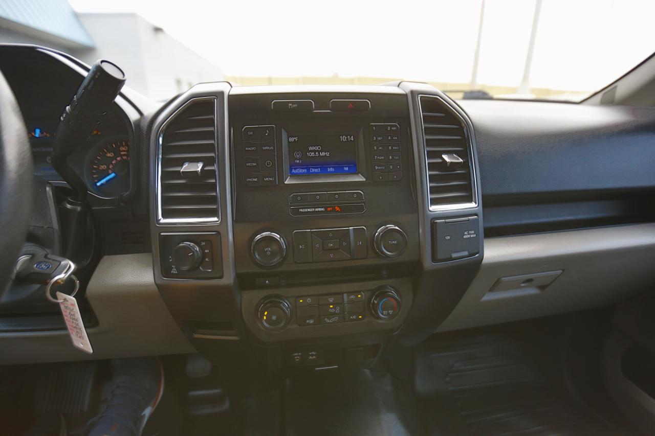 Ford F-150 4WD SuperCrew 157" Lariat w/HD Payload Pkg 2015