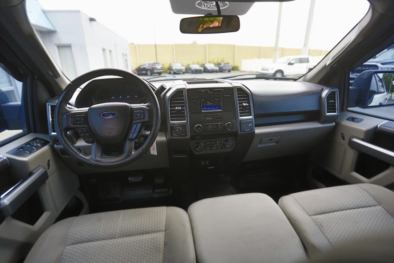 Ford F-150 4WD SuperCrew 157" Lariat w/HD Payload Pkg 2015