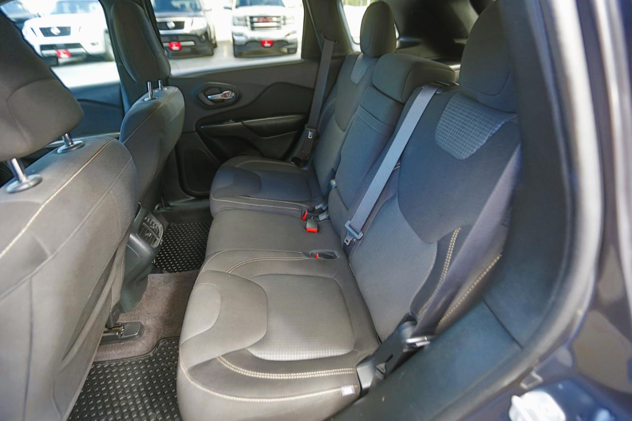 Jeep Cherokee 4WD 4dr Latitude 2016