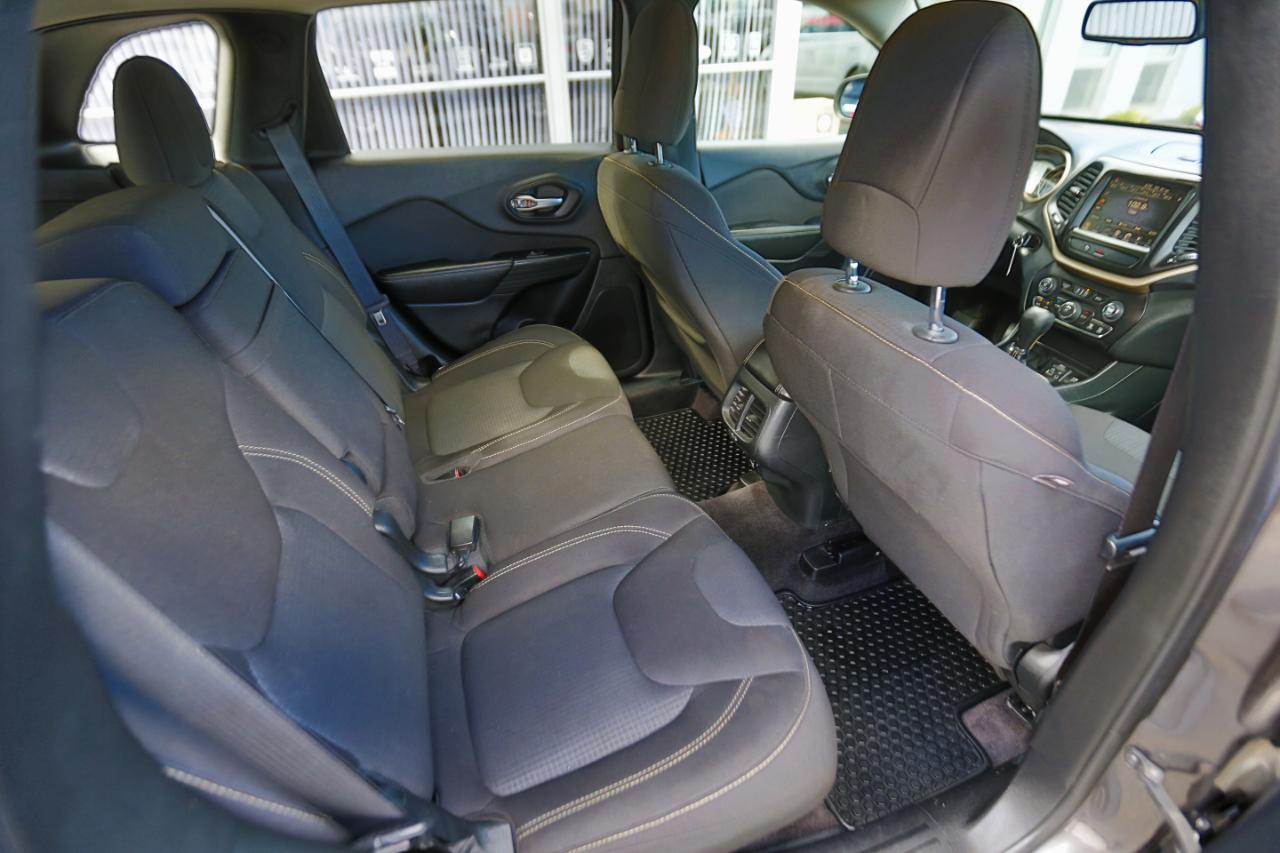Jeep Cherokee 4WD 4dr Latitude 2016