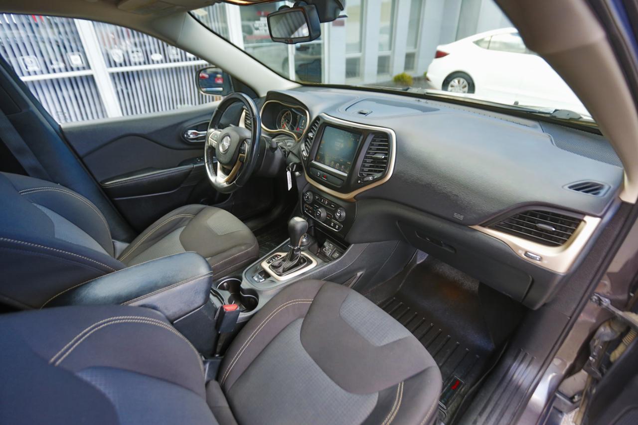Jeep Cherokee 4WD 4dr Latitude 2016