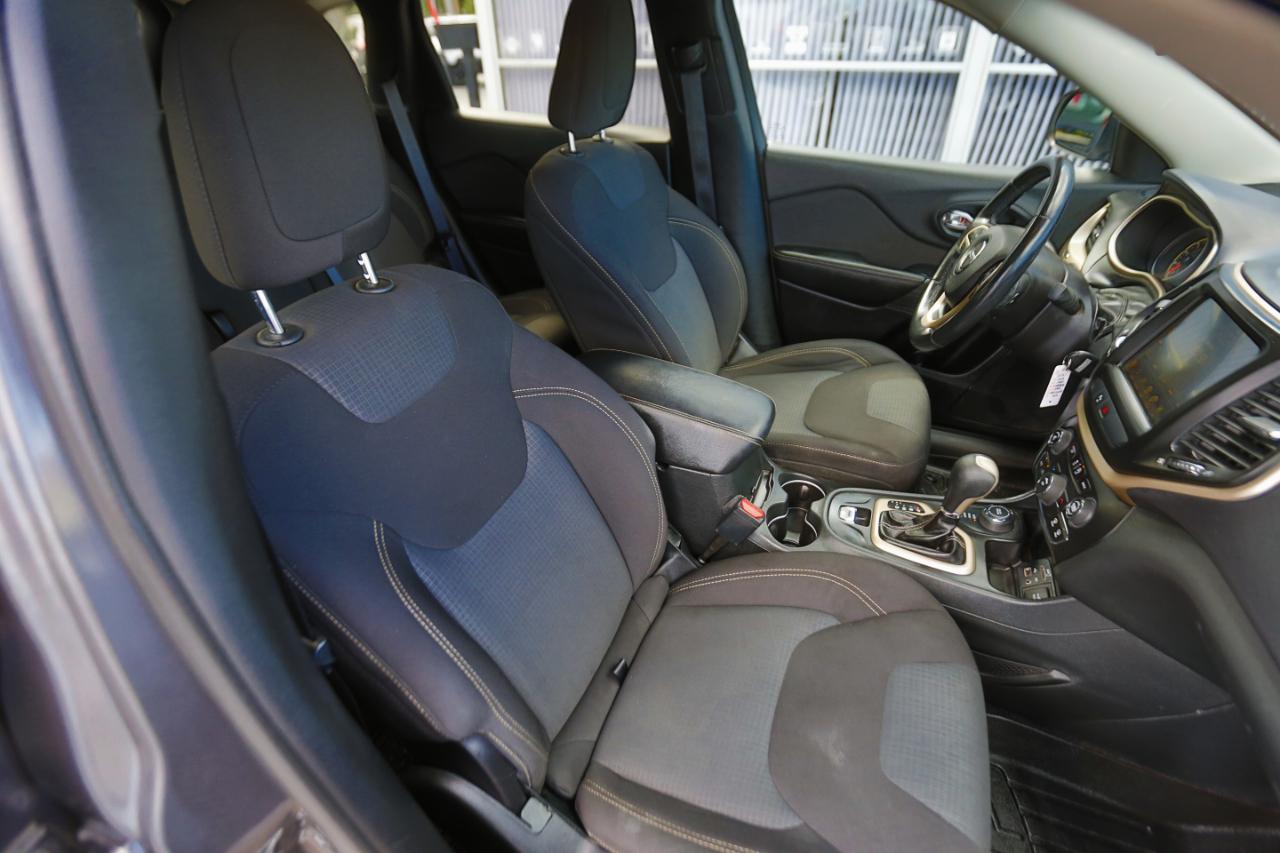 Jeep Cherokee 4WD 4dr Latitude 2016