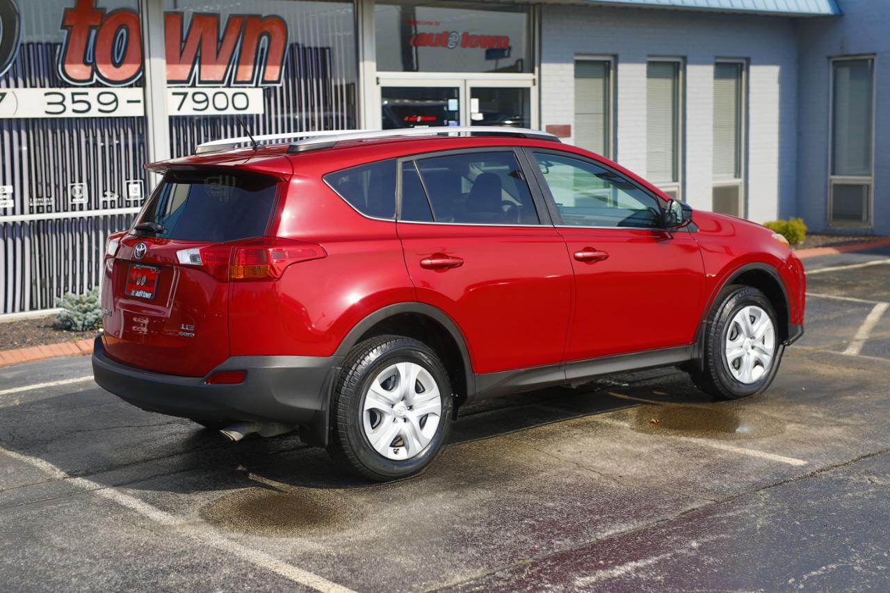 Toyota RAV4 AWD 4dr LE (Natl) 2013