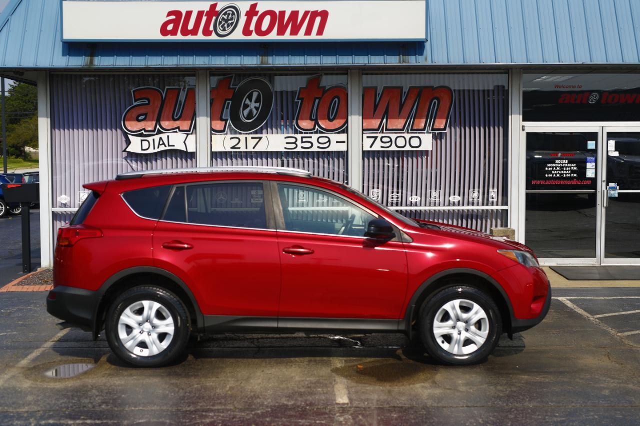 Toyota RAV4 AWD 4dr LE (Natl) 2013