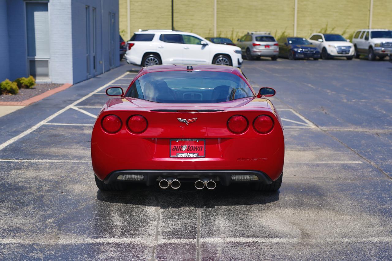 Chevrolet Corvette 2dr Cpe 2005