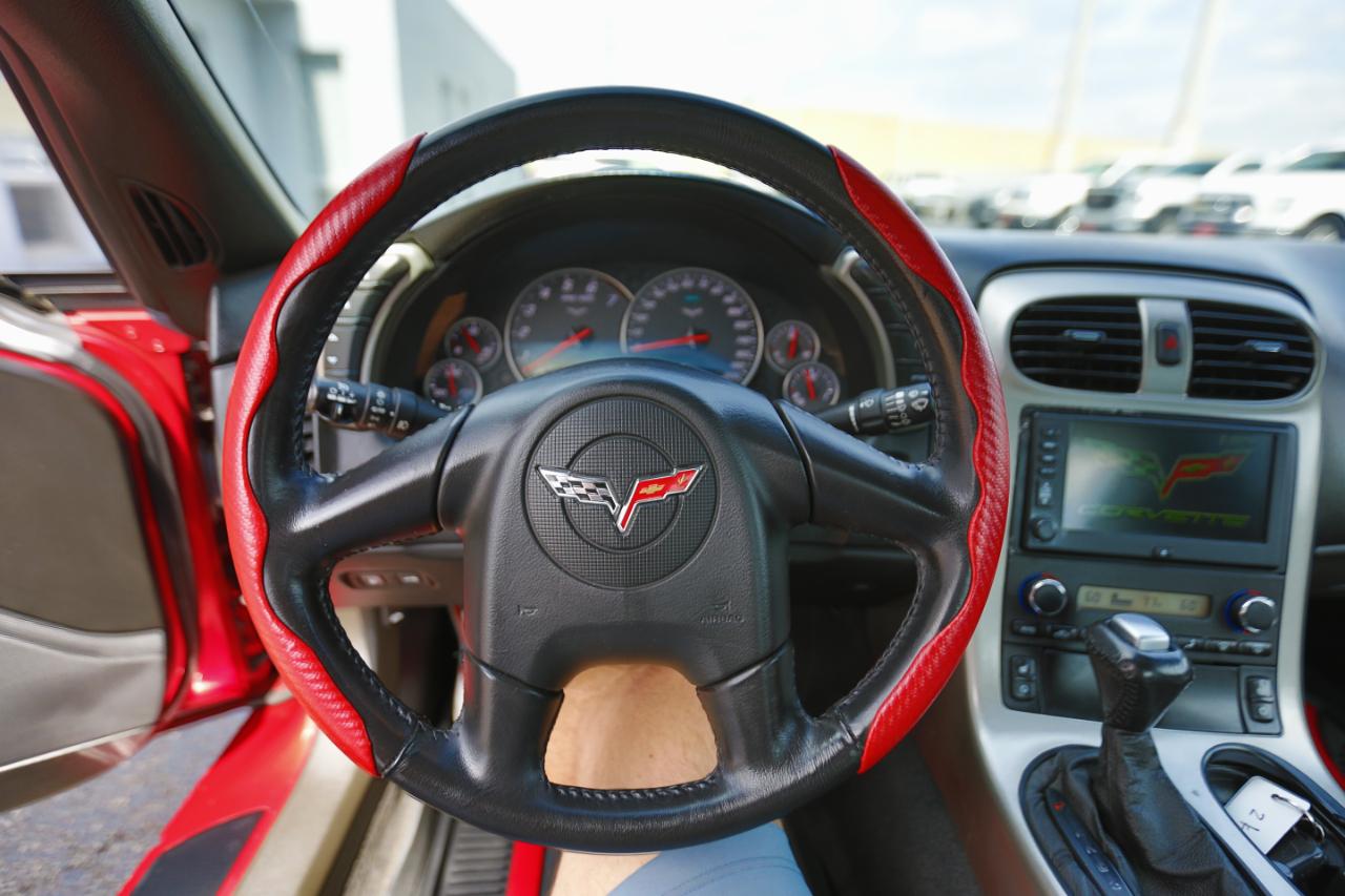 Chevrolet Corvette 2dr Cpe 2005