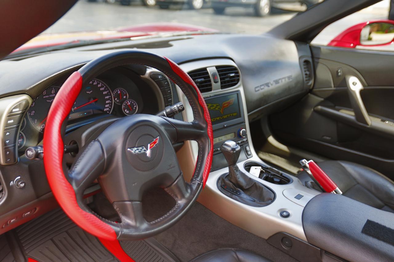 Chevrolet Corvette 2dr Cpe 2005