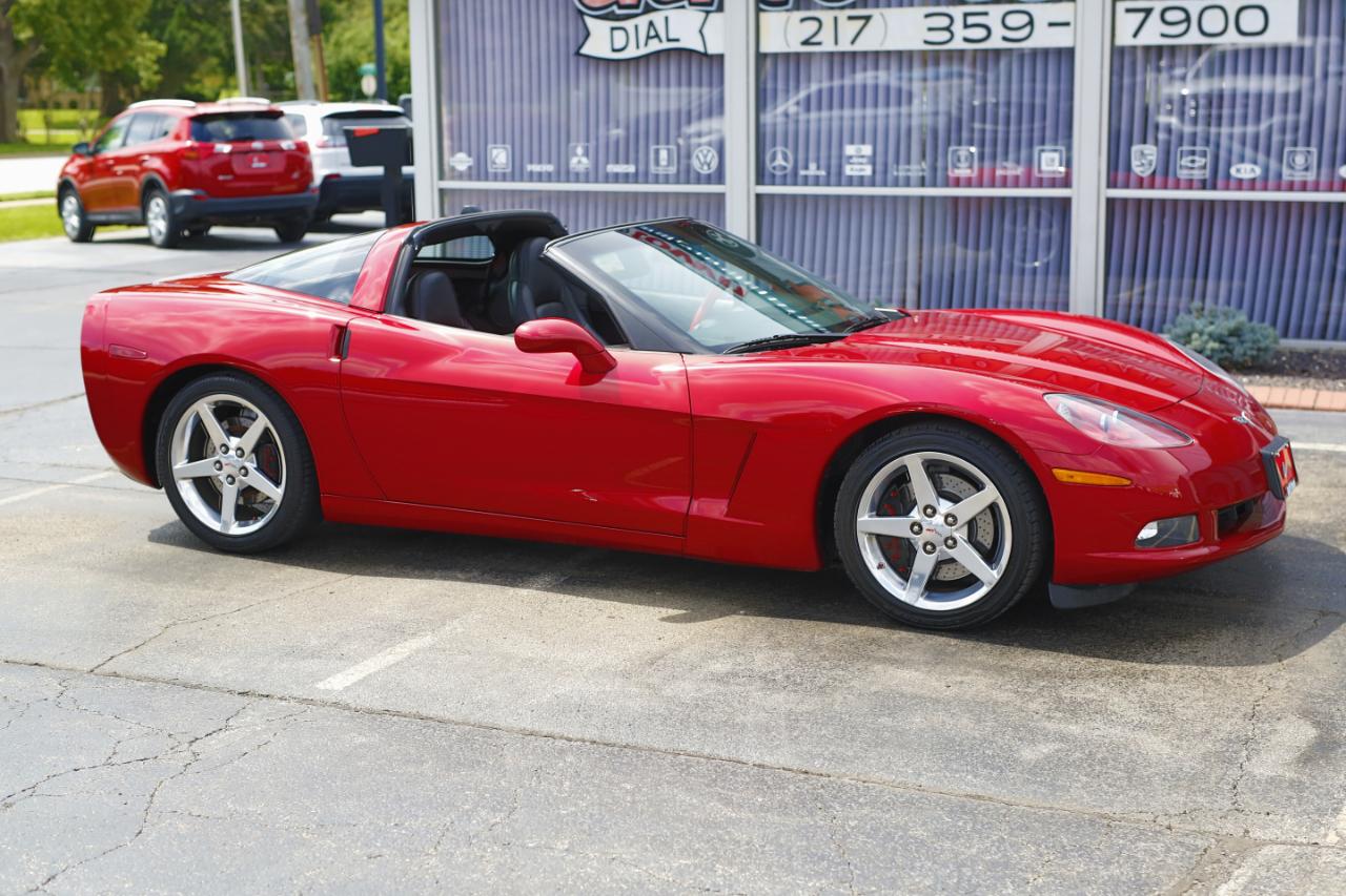 Chevrolet Corvette 2dr Cpe 2005