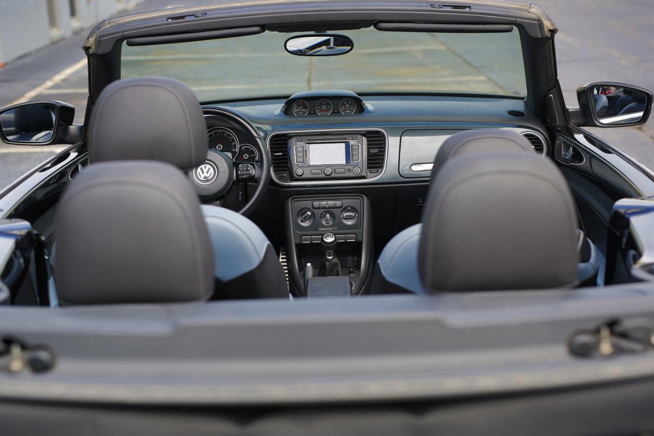 Volkswagen Beetle Convertible 2dr Man 2.0T PZEV 2013
