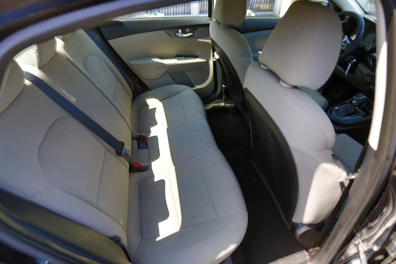 Kia Forte LXS IVT 2020