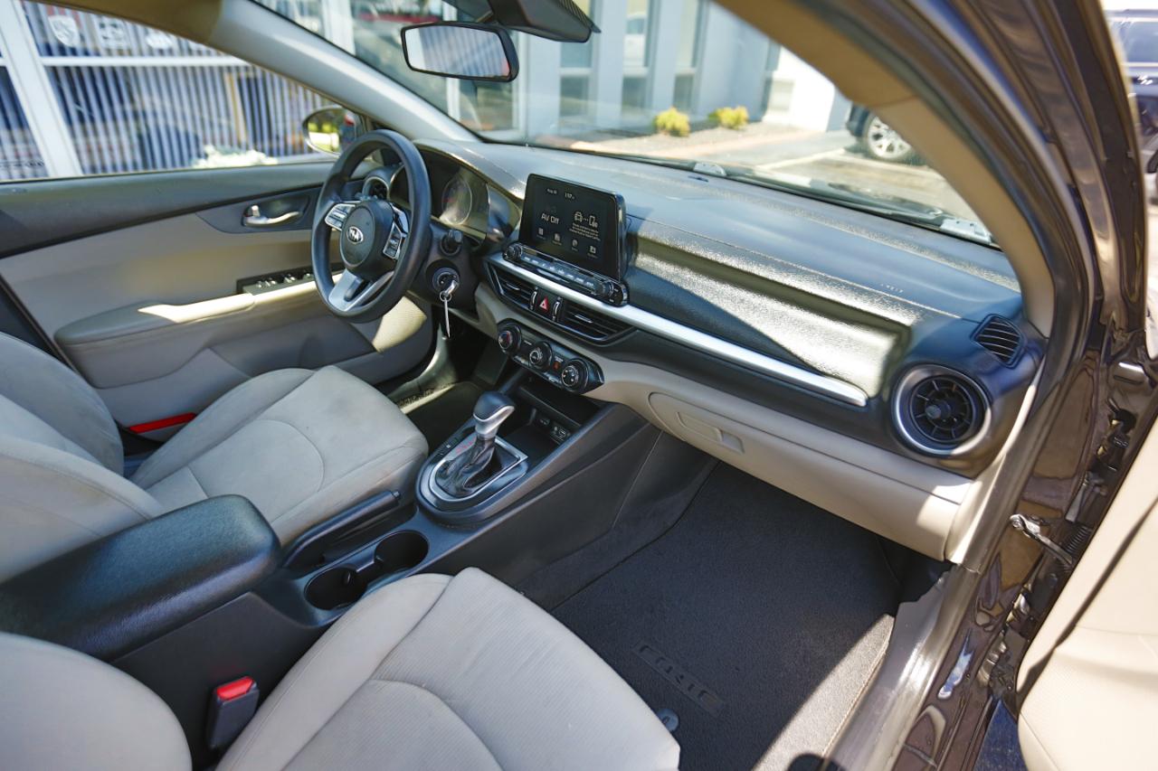 Kia Forte LXS IVT 2020