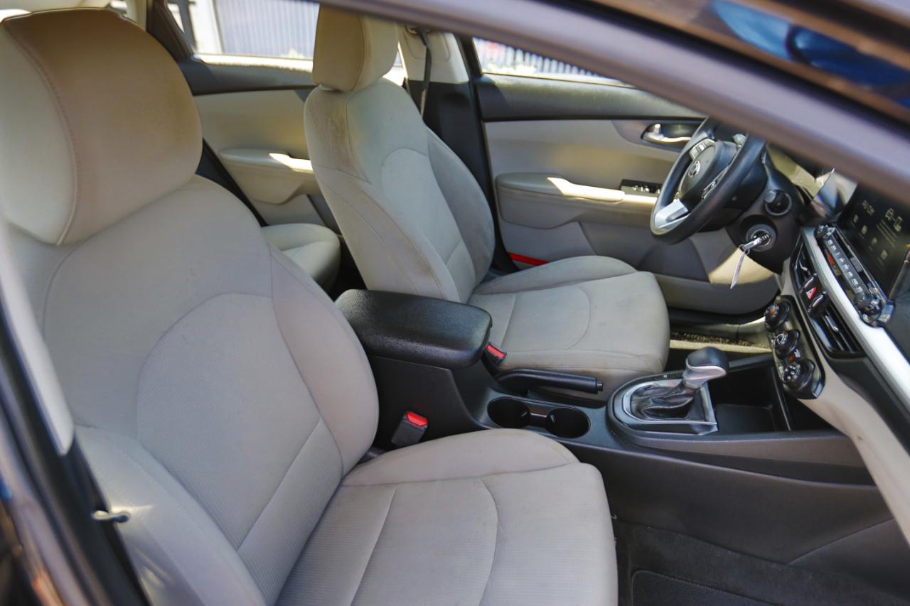 Kia Forte LXS IVT 2020
