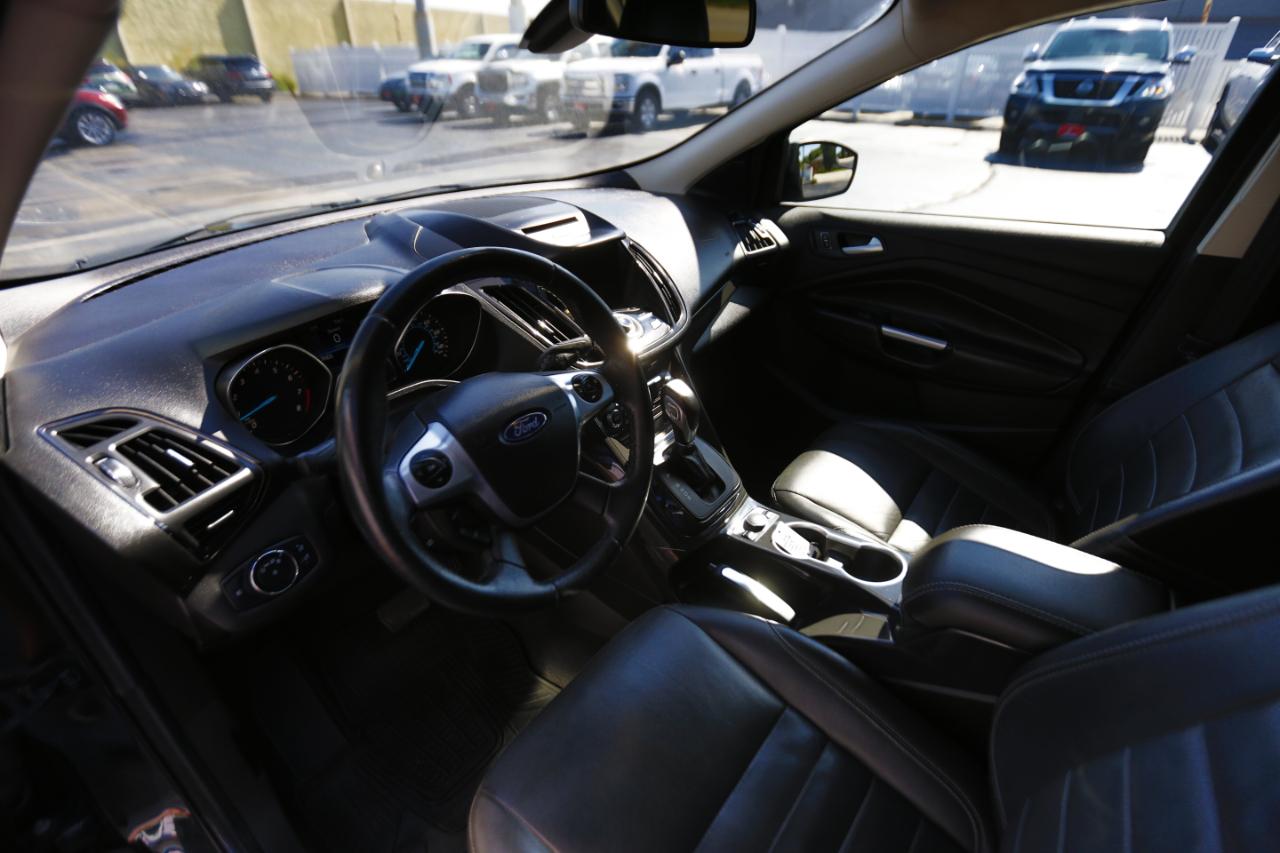Ford Escape 4WD 4dr Titanium 2015