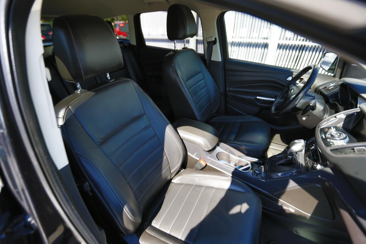 Ford Escape 4WD 4dr Titanium 2015