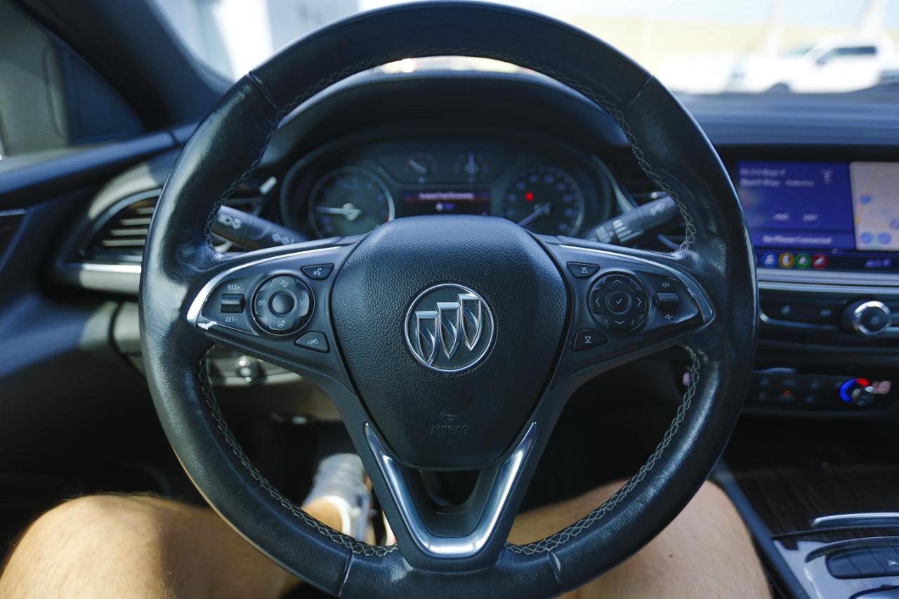 Buick Regal Sportback 4dr Sdn Avenir FWD 2020