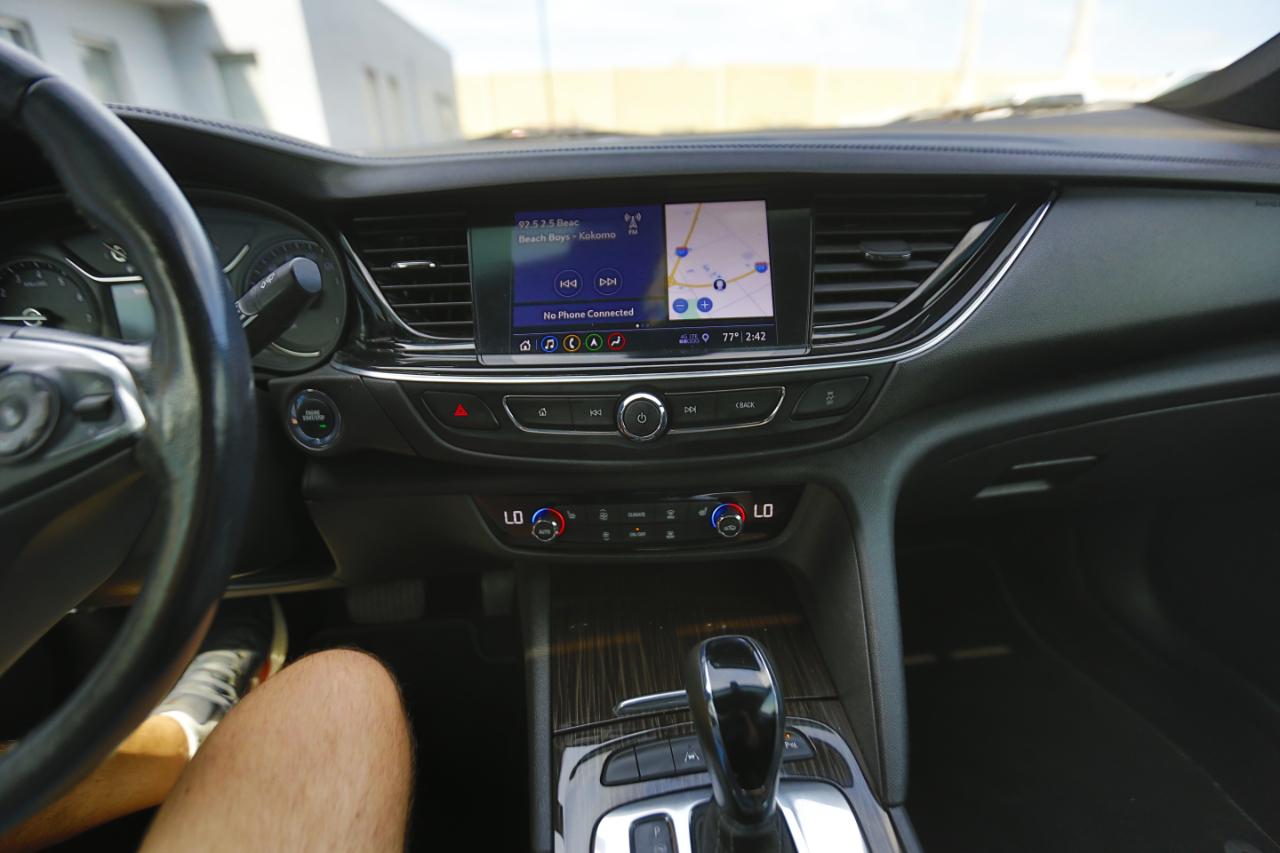 Buick Regal Sportback 4dr Sdn Avenir FWD 2020