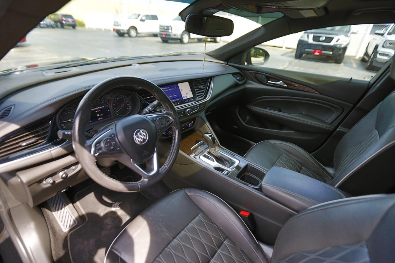 Buick Regal Sportback 4dr Sdn Avenir FWD 2020