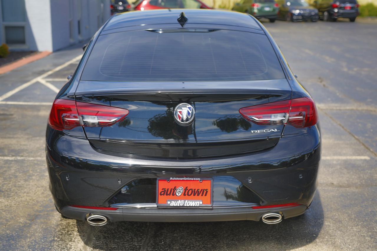 Buick Regal Sportback 4dr Sdn Avenir FWD 2020