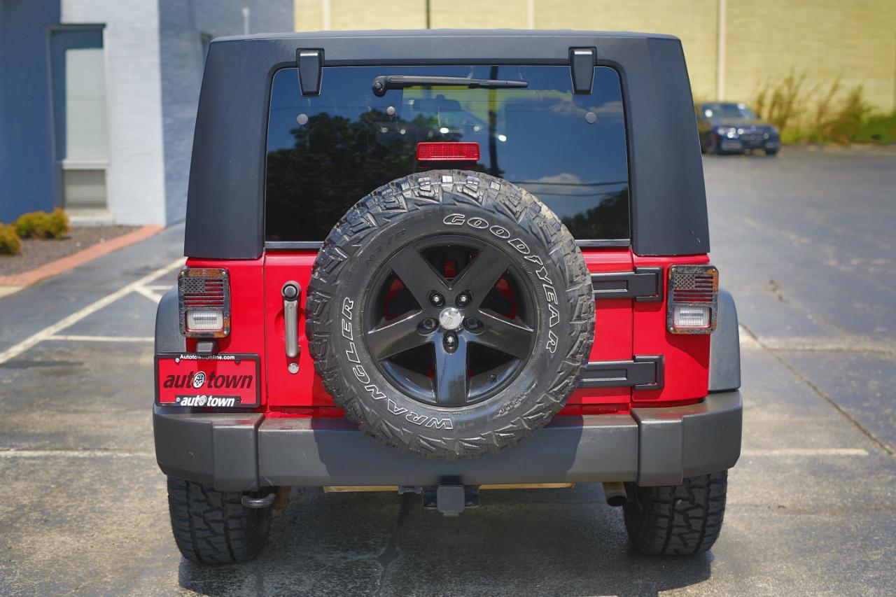 Jeep Wrangler Unlimited 4WD 4dr Sport 2010