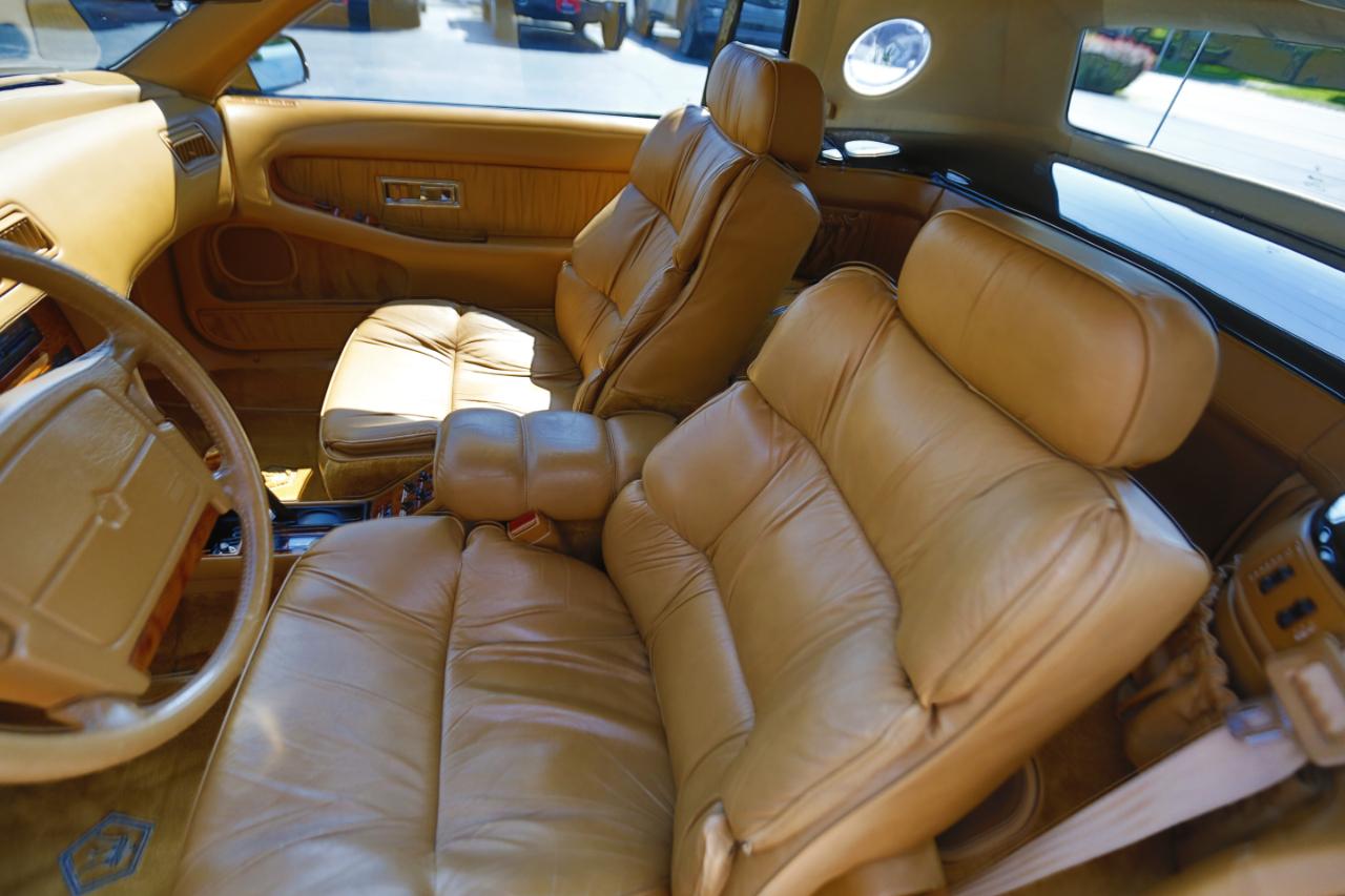 Chrysler LeBaron  1990
