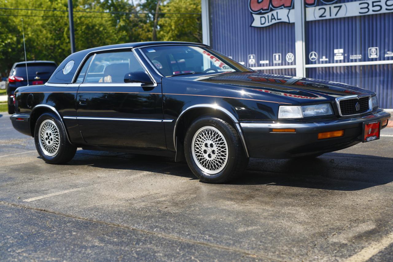 Chrysler LeBaron  1990