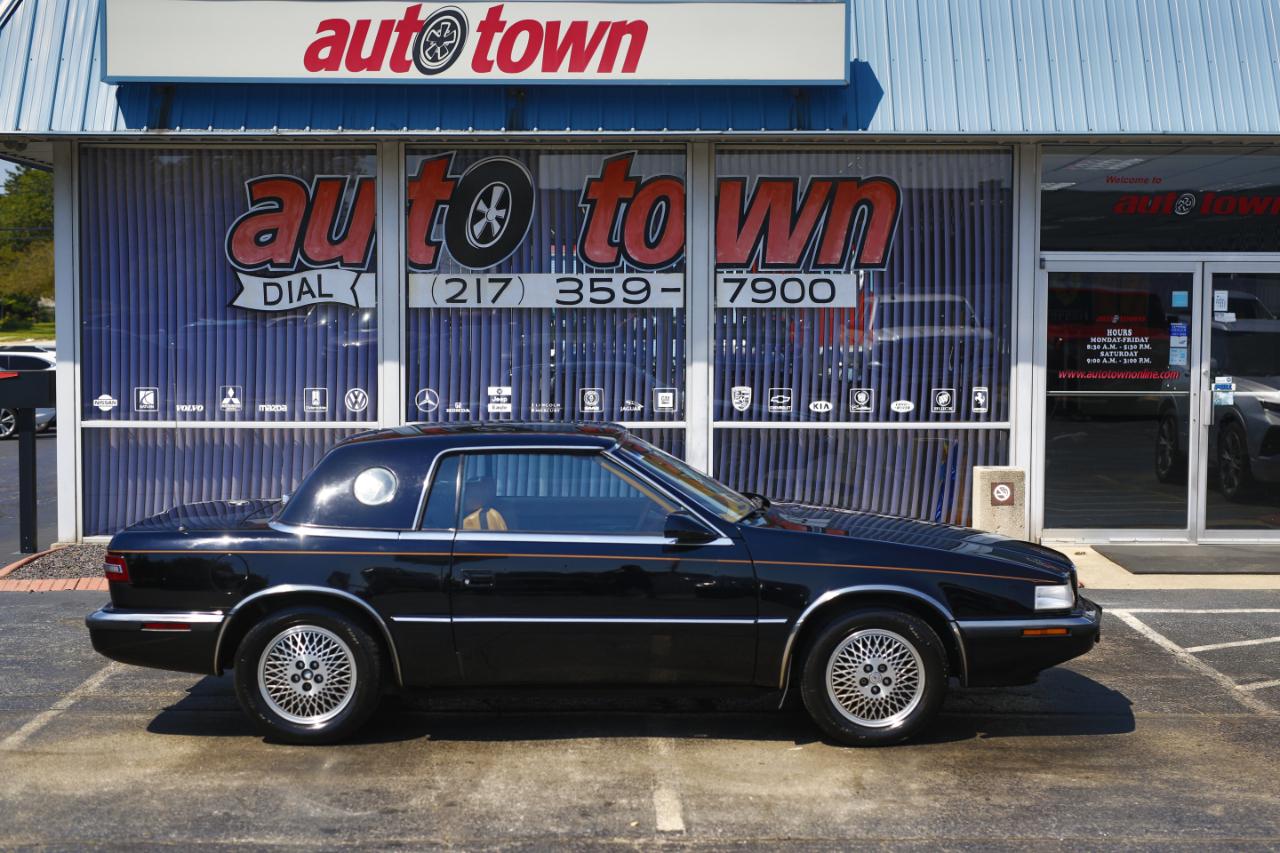 Chrysler LeBaron  1990