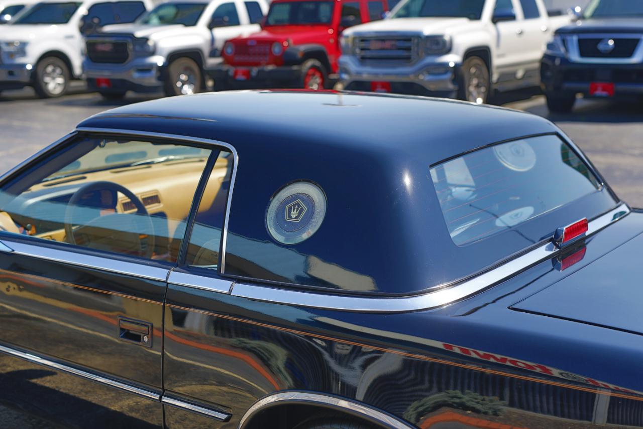 Chrysler LeBaron  1990
