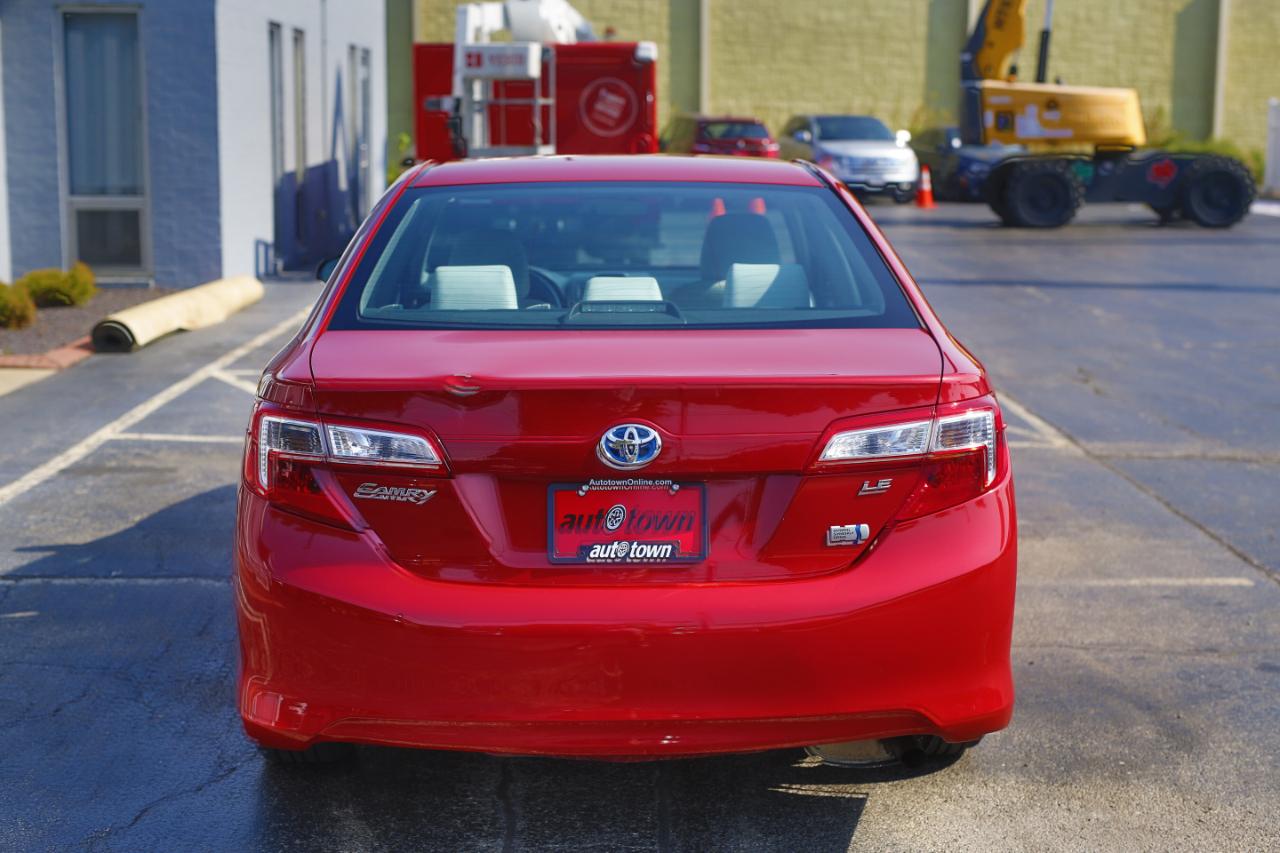 Toyota Camry Hybrid 4dr Sdn XLE (Natl) 2012