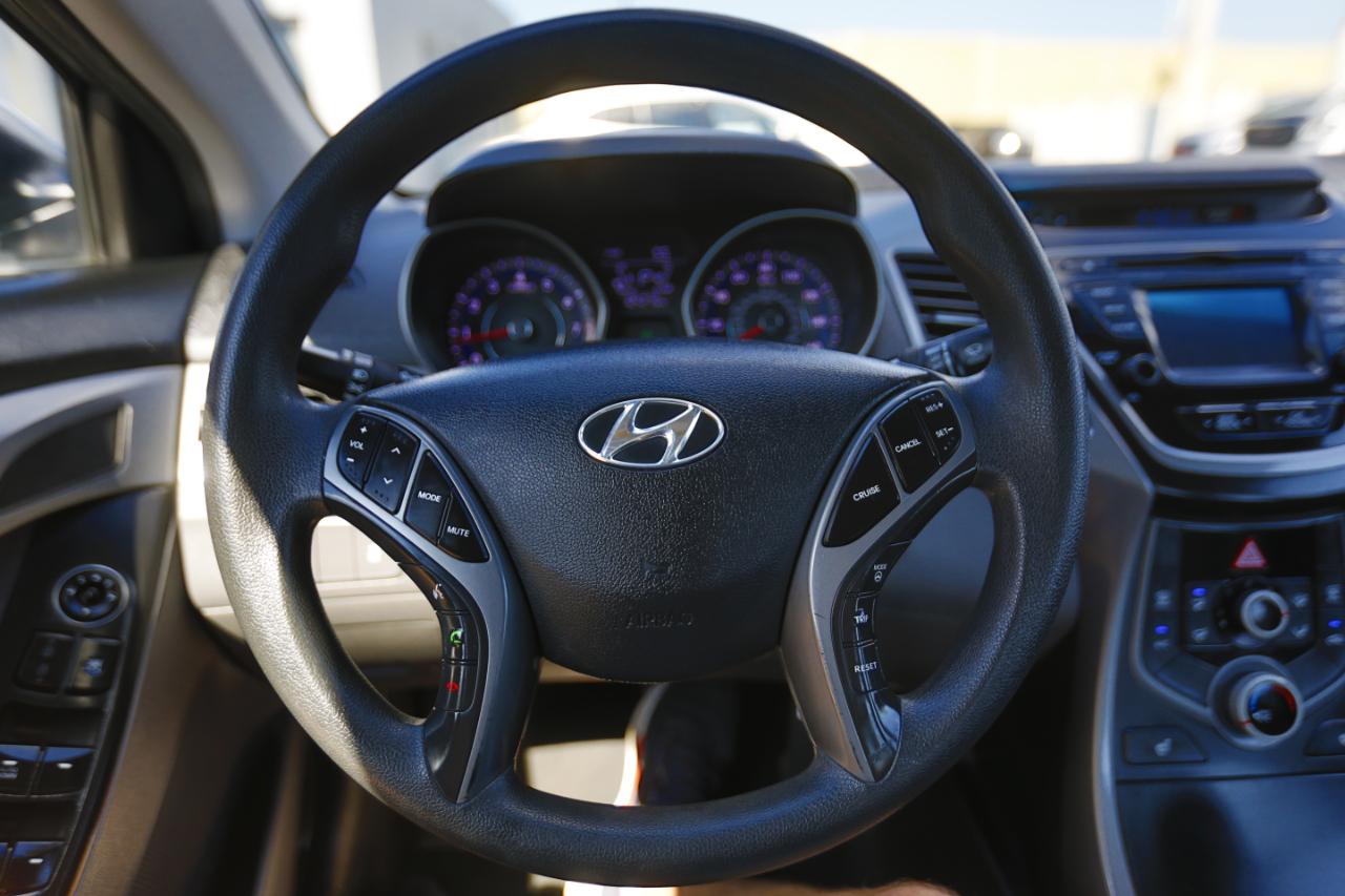 Hyundai Elantra 4dr Sdn Auto SE 2014