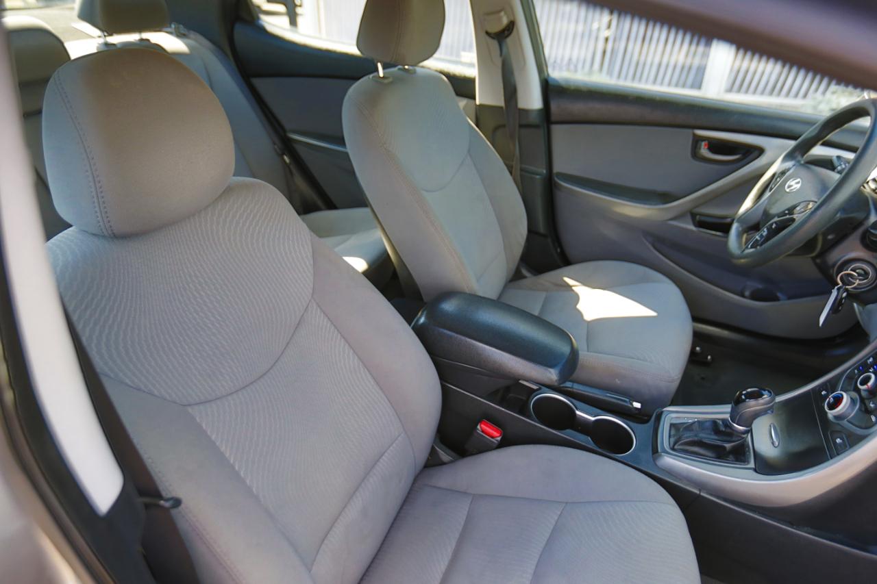Hyundai Elantra 4dr Sdn Auto SE 2014