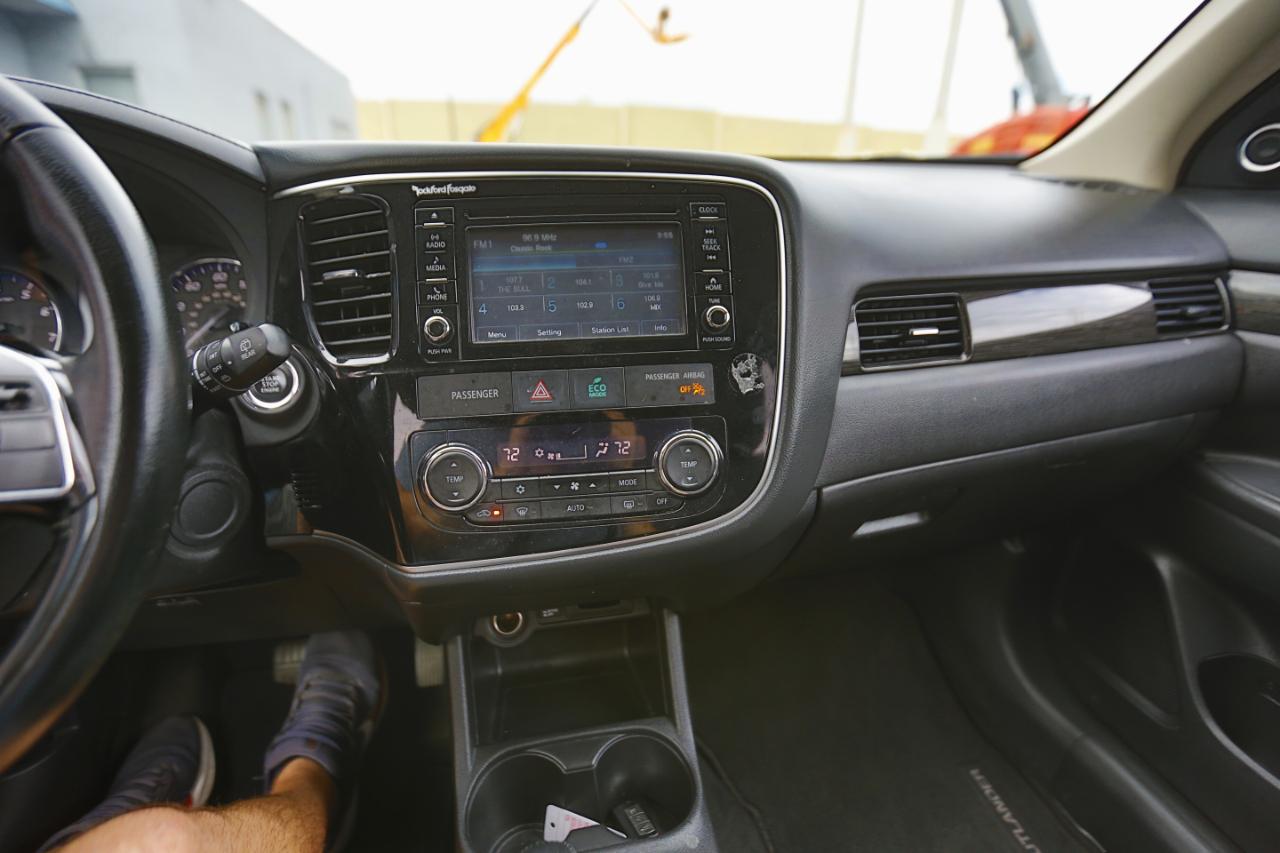 Mitsubishi Outlander AWC 4dr SEL 2016