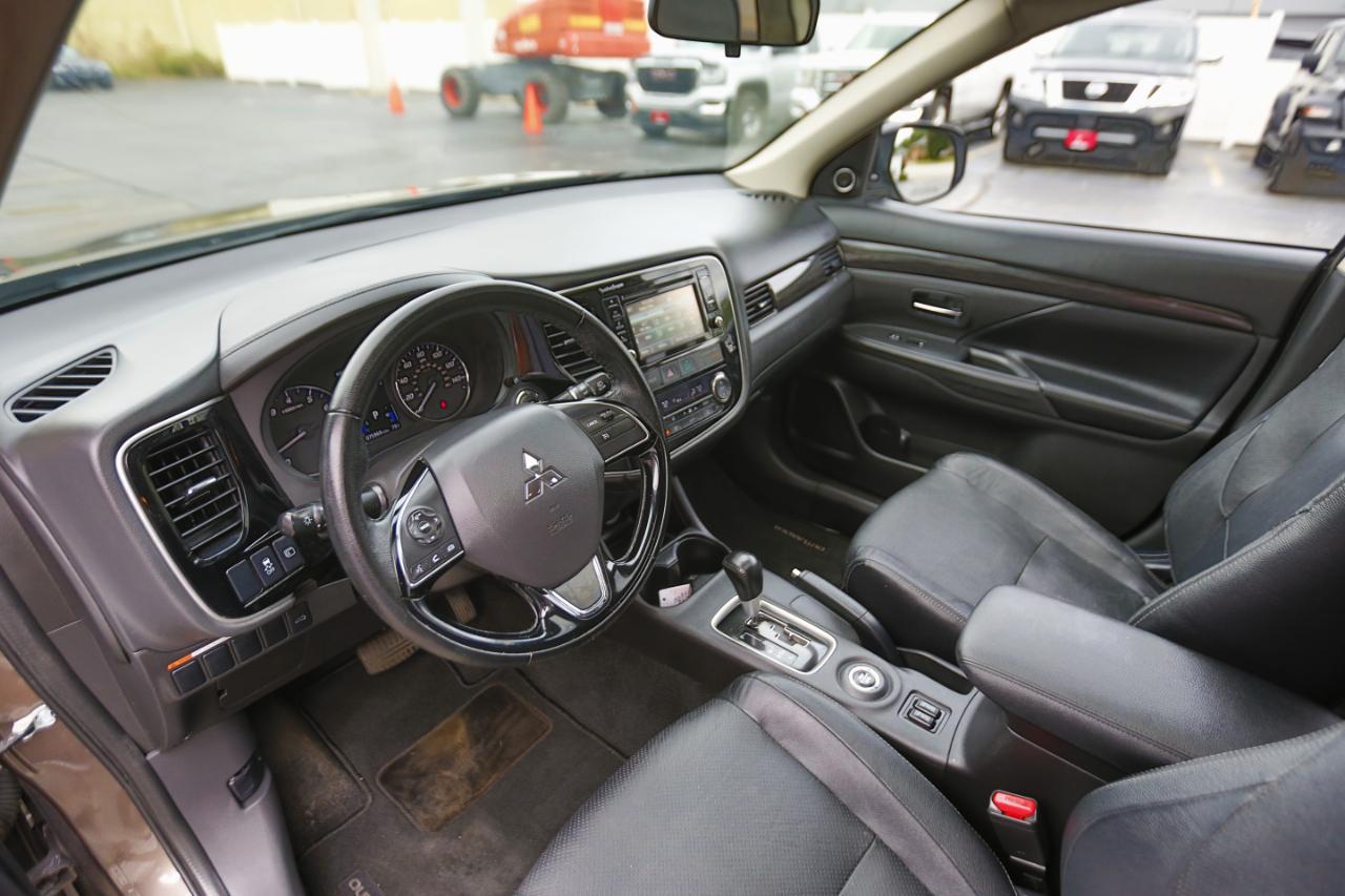 Mitsubishi Outlander AWC 4dr SEL 2016